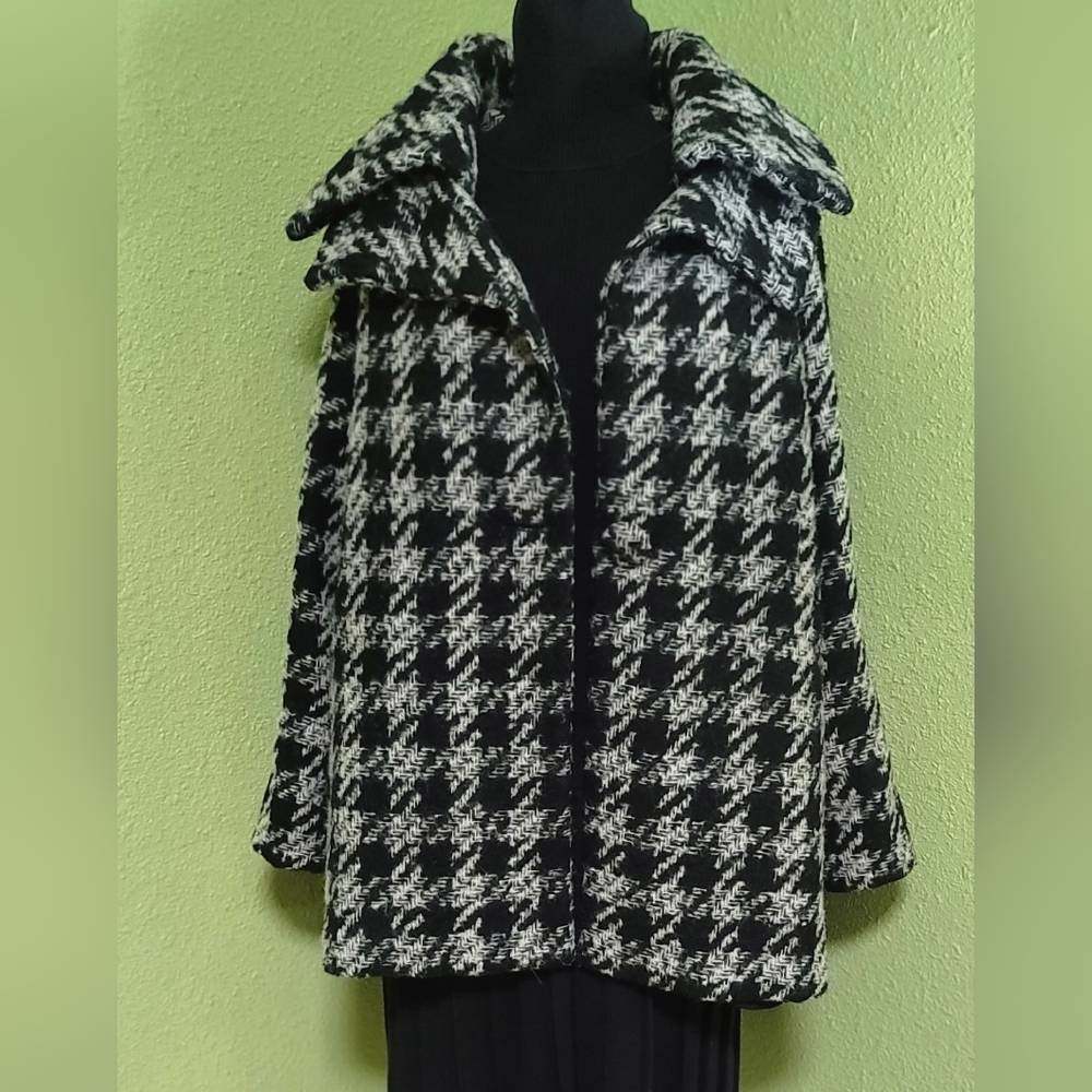 Luii Vintage Monochrome Houndstooth Swing Coat